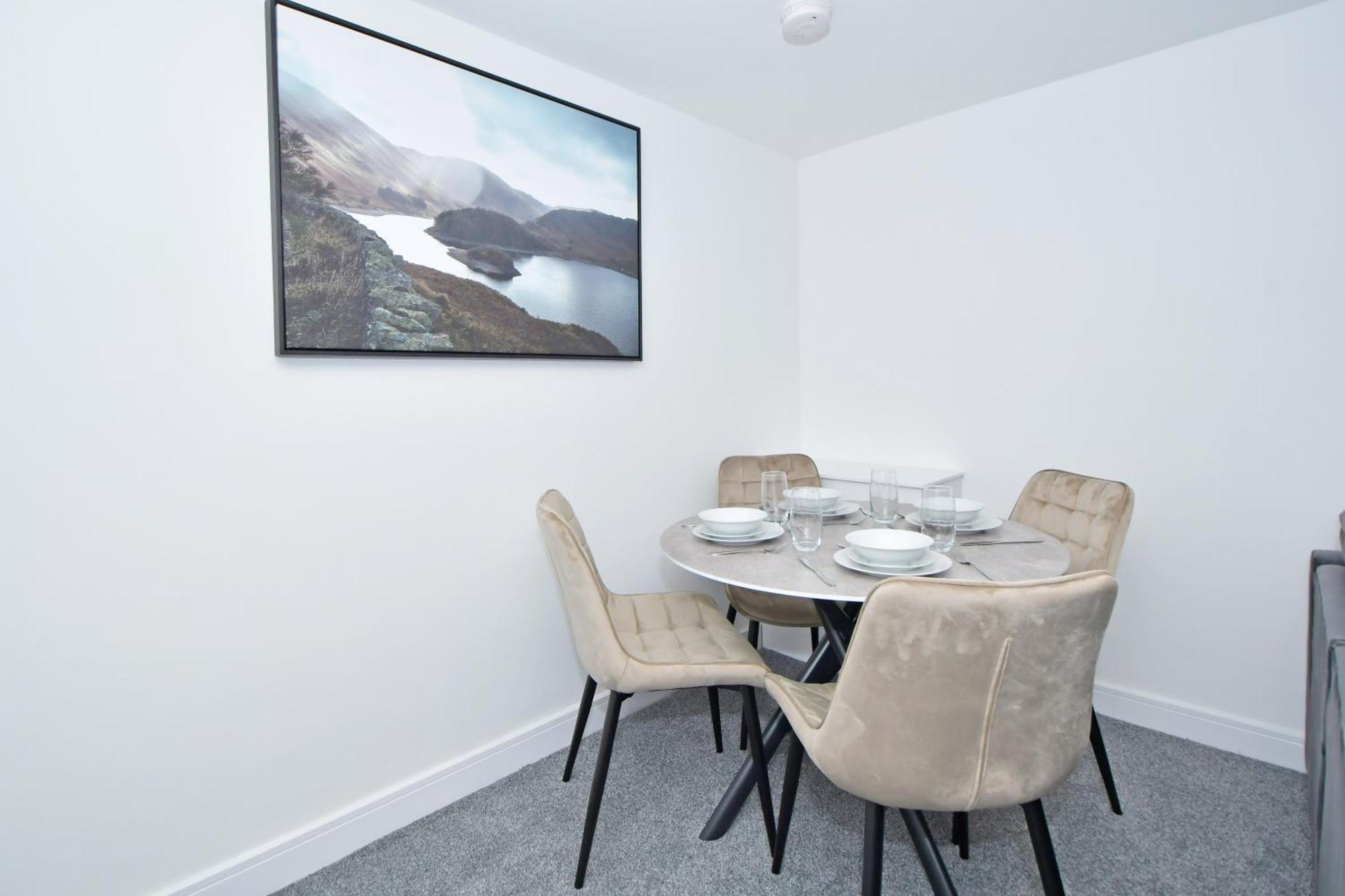 Sapphire Apartments By Yourstays - Luxury 2 Bedroom Apartments In Crewe Exterior foto