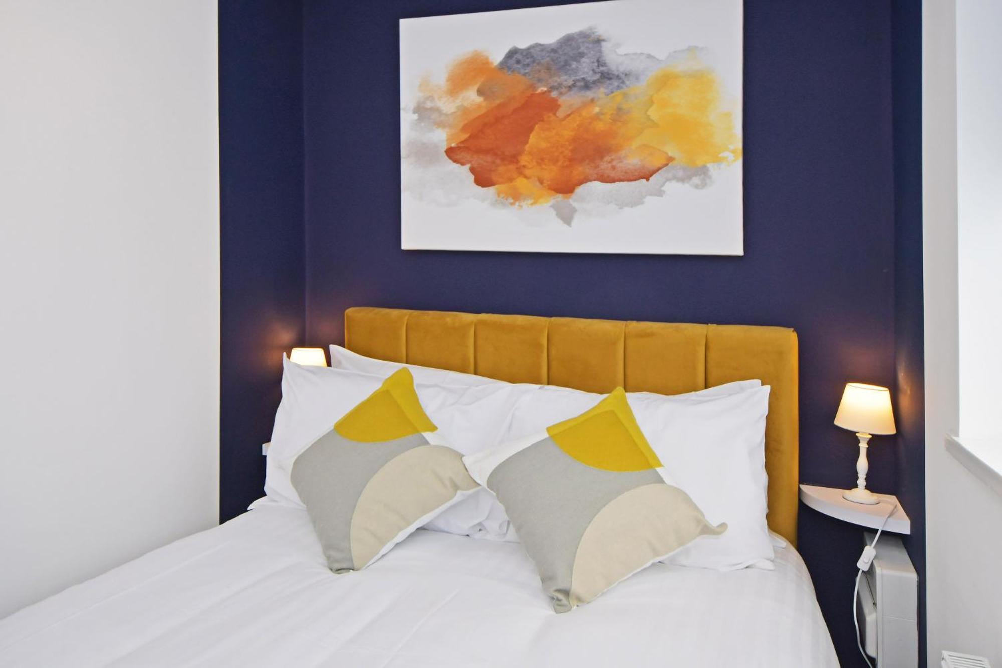 Sapphire Apartments By Yourstays - Luxury 2 Bedroom Apartments In Crewe Exterior foto